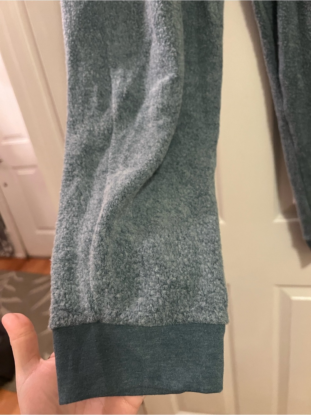 Like New! Soft Serve Dark Blue, Skinny Joggers. Incredibly Soft! Size 2XL - Picture 6 of 9